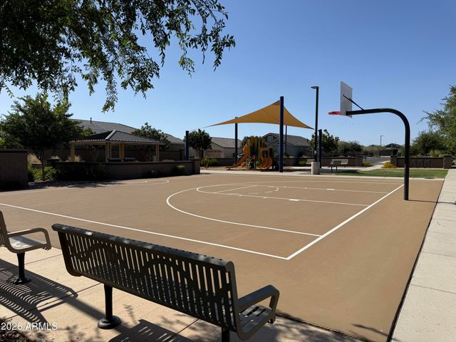 2831 W CHEVELON Drive, San Tan Valley, AZ 85144