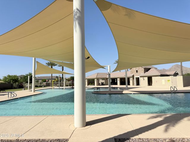 2831 W CHEVELON Drive, San Tan Valley, AZ 85144