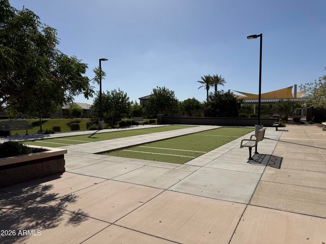 2831 W CHEVELON Drive, San Tan Valley, AZ 85144