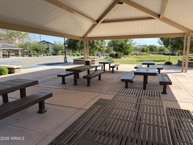 2831 W CHEVELON Drive, San Tan Valley, AZ 85144