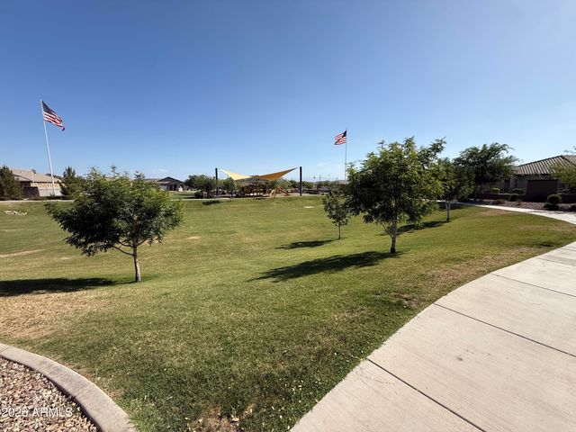 2831 W CHEVELON Drive, San Tan Valley, AZ 85144
