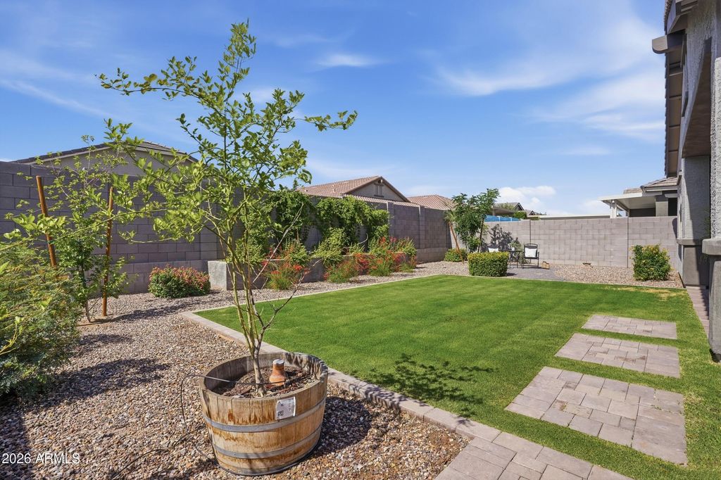 2831 W CHEVELON Drive, San Tan Valley, AZ 85144 — photo 2
