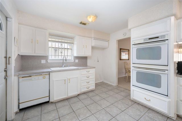 3910 Brookston Street, Houston, TX 77045