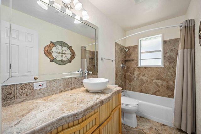 3910 Brookston Street, Houston, TX 77045