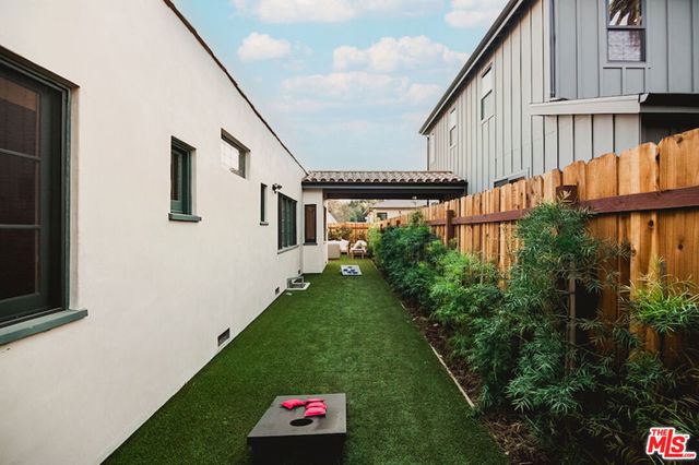 11026 Hortense Street 4, North Hollywood, CA 91602