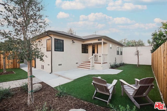 11026 Hortense Street 4, North Hollywood, CA 91602