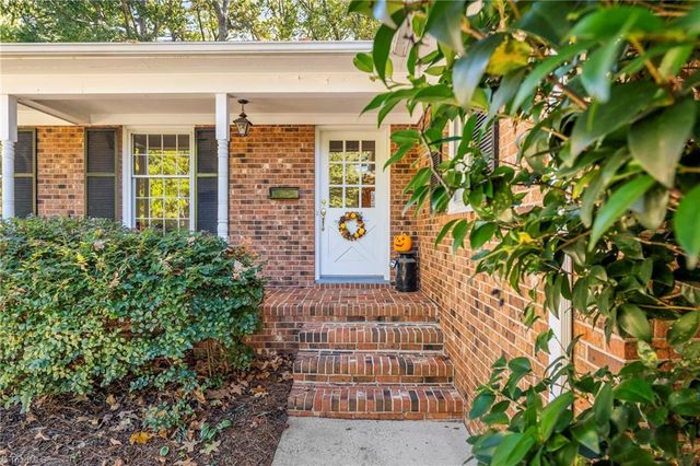 1300 Valleymede Road, Greensboro, NC 27410