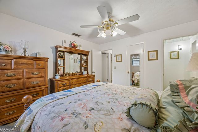 223 S Sheffield Street, Kingsland, GA 31548