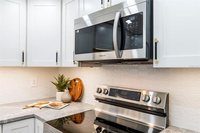 2626 CEDAR VIEW COURT, Clearwater, FL 33761