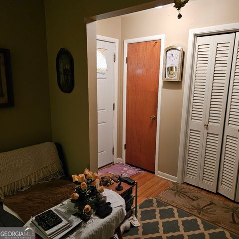 102 Shelia DR., Warner Robins, GA 31088