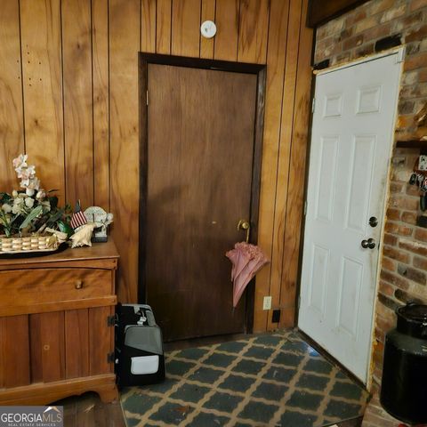 102 Shelia DR., Warner Robins, GA 31088