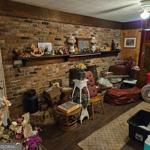 102 Shelia DR., Warner Robins, GA 31088