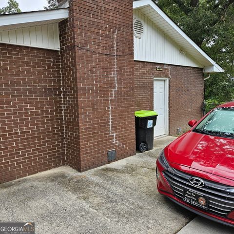 102 Shelia DR., Warner Robins, GA 31088