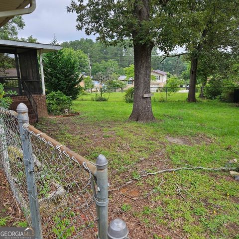 102 Shelia DR., Warner Robins, GA 31088