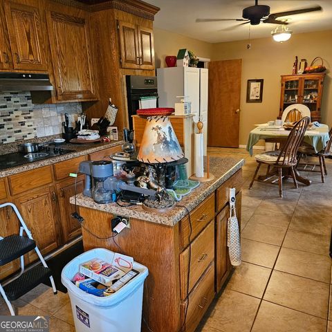 102 Shelia DR., Warner Robins, GA 31088