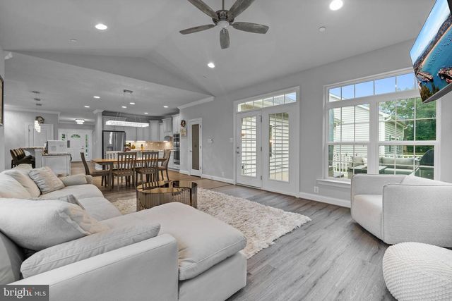 12214 CALVERTS RUN CT, La Plata, MD 20646