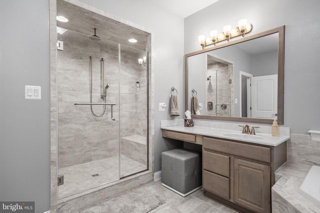 12214 CALVERTS RUN CT, La Plata, MD 20646