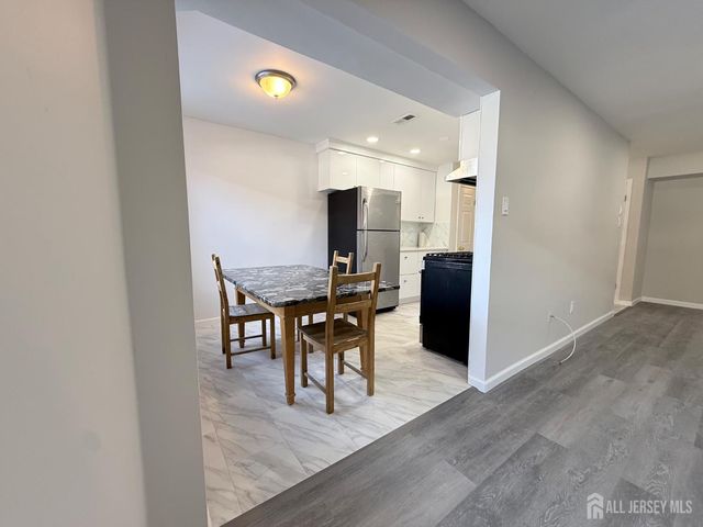 513 Edison Glen Terrace, Edison, NJ 08837