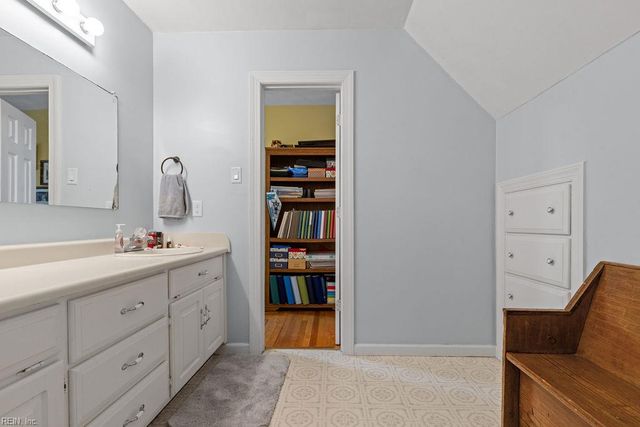 609 Murphys Mill RD, Suffolk, VA 23434