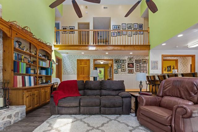 609 Murphys Mill RD, Suffolk, VA 23434
