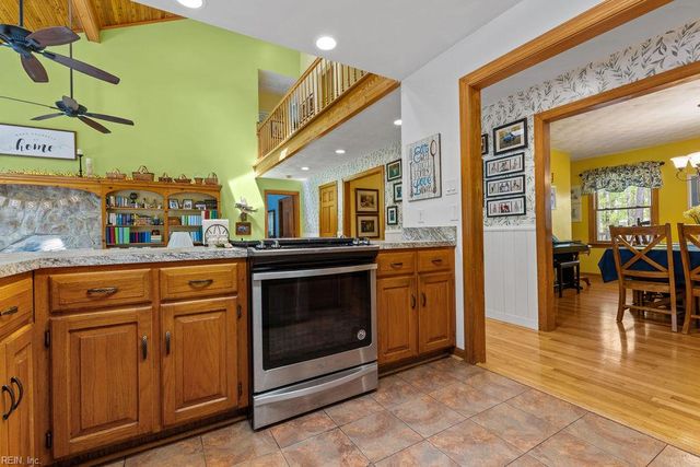 609 Murphys Mill RD, Suffolk, VA 23434