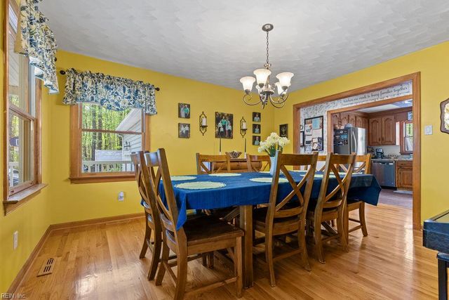 609 Murphys Mill RD, Suffolk, VA 23434