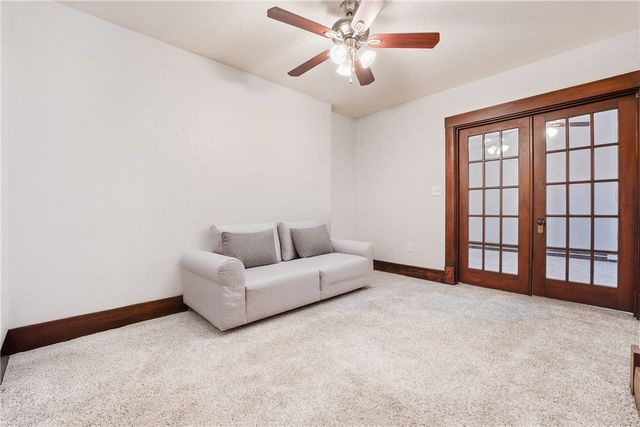 21 Grant Ave, Etna, PA 15223