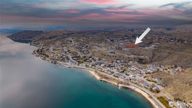 126 Mira Vista Drive, Chelan, WA 98816