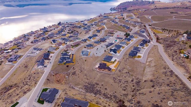 126 Mira Vista Drive, Chelan, WA 98816