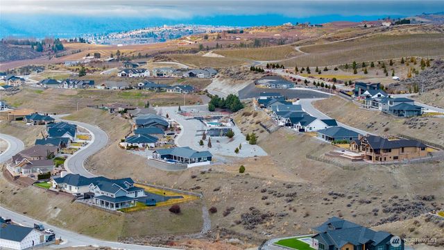 126 Mira Vista Drive, Chelan, WA 98816