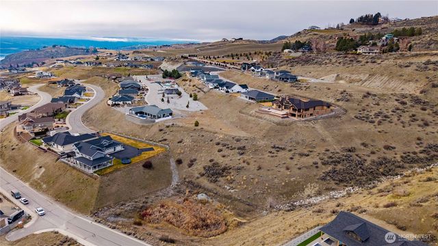 126 Mira Vista Drive, Chelan, WA 98816