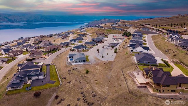 126 Mira Vista Drive, Chelan, WA 98816