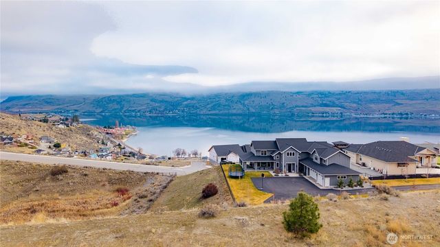 126 Mira Vista Drive, Chelan, WA 98816