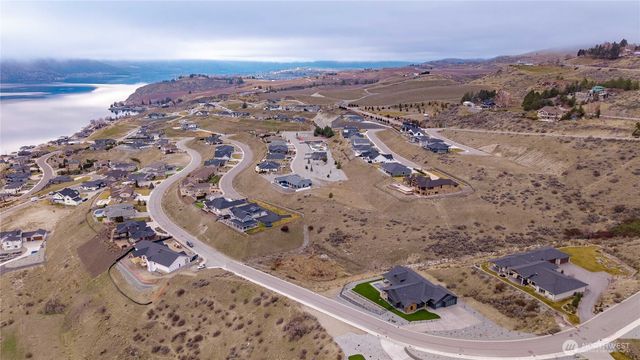 126 Mira Vista Drive, Chelan, WA 98816