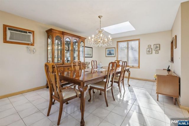 114 Crescent Avenue, Waldwick, NJ 07463