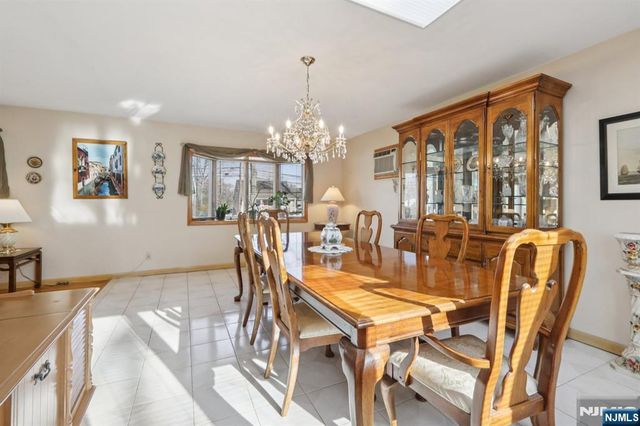 114 Crescent Avenue, Waldwick, NJ 07463