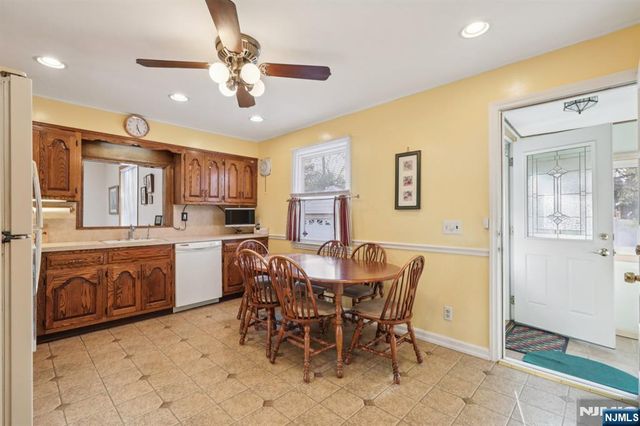 114 Crescent Avenue, Waldwick, NJ 07463