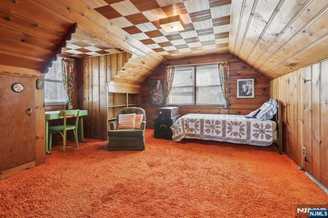 114 Crescent Avenue, Waldwick, NJ 07463