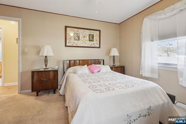 114 Crescent Avenue, Waldwick, NJ 07463