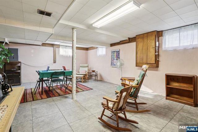 114 Crescent Avenue, Waldwick, NJ 07463