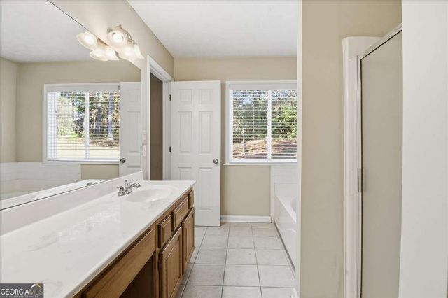 2044 Lakeland Drive, Dacula, GA 30019