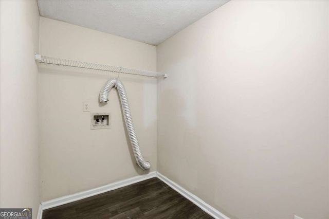 2044 Lakeland Drive, Dacula, GA 30019