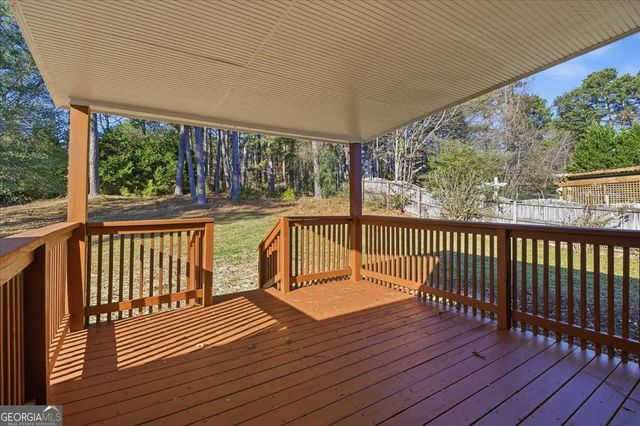 2044 Lakeland Drive, Dacula, GA 30019