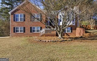 2044 Lakeland Drive, Dacula, GA 30019
