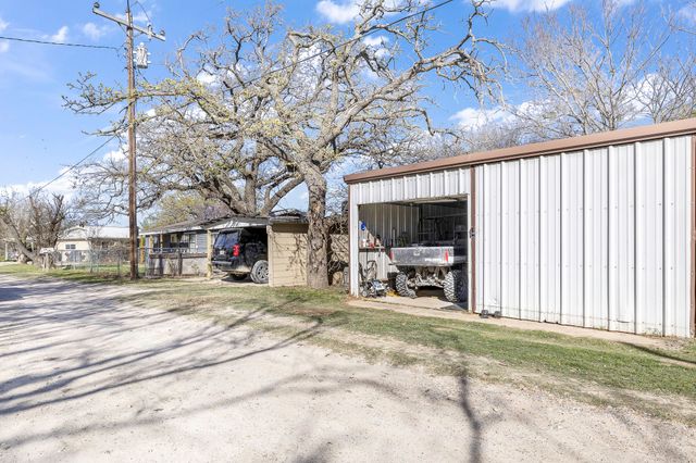 132 Maple Street, Dublin, TX 76446