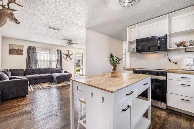 132 Maple Street, Dublin, TX 76446