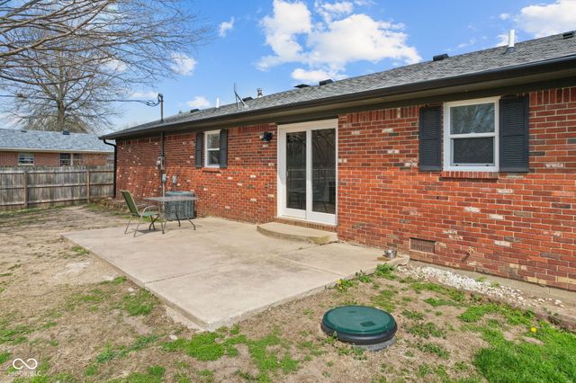 1154 Mullinix Road, Greenwood, IN 46143