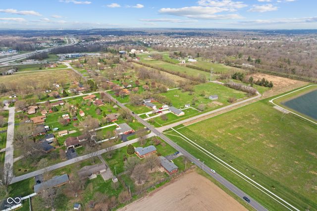 1154 Mullinix Road, Greenwood, IN 46143