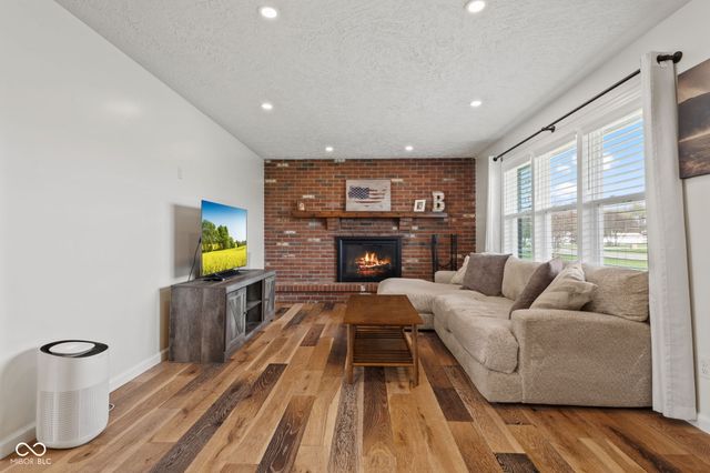 1154 Mullinix Road, Greenwood, IN 46143