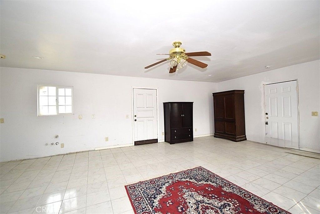 Image 12 of property listing at 8425 Indio Avenue, Yucca Valley, CA 92284